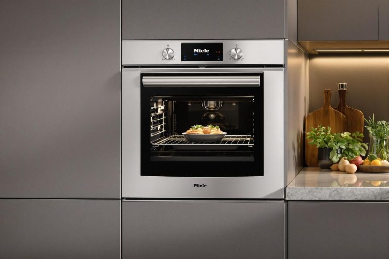 Four miele encastrable : pyrolyse et promos exclusives.jpg